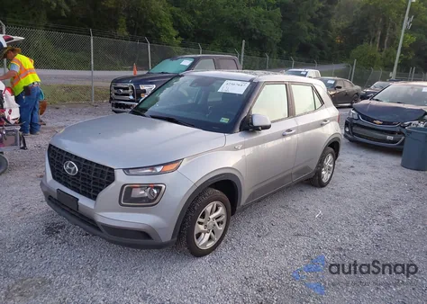 2021 Hyundai Venue Se z USA, uszkodzony, nr VIN KMHRB8A39MU097377